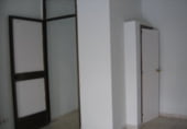 Local comercial en venta, alquiler con 108m² en Sevilla, en la zona de Cerro de la Florida, Calle Luis Montoto foto