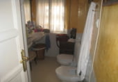 220m² commercial premises for sale, rent in Seville, in the area of El Arenal, Calle Adriano photo