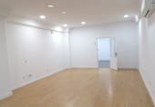 Local comercial en venta con 70m² en Vigo, Povisa foto