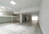 Local comercial en venta con 250m² en Vigo, en la zona de Vigo, Urzaiz foto