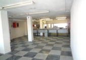 300m² commercial premises for sale in Santander, Cuatro Caminos photo