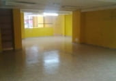 Local comercial en alquiler con 180m² en Santiago de Compostela, Ensanche foto