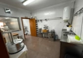 70m² commercial premises for sale in Albacete, in the area of Fair, Feria photo