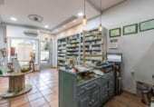 Local comercial en venta con 35m² en Granada, en la zona de La Quinta, Cervantes foto