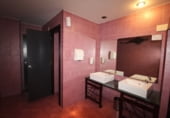 Bar en venta con 180m² en Oviedo, en la zona de Llamaquique foto