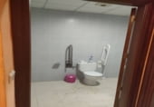 Local comercial en alquiler con 155m² en Loja foto