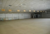 Local comercial en alquiler con 950m² en Dos Hermanas foto