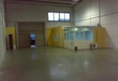225m² warehouse for sale in Seville, in the area of Santa Clara photo