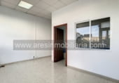 Local comercial en alquiler con 96m² en Écija foto