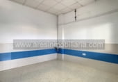 Local comercial en alquiler con 96m² en Écija foto