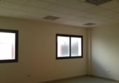 Local comercial en alquiler con 67m² en Bollullos de la Mitación foto