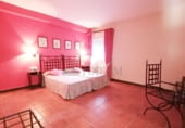 Hotel en venta con 552m² en Constantina foto