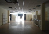 Local comercial en alquiler con 280m² en Almendralejo foto
