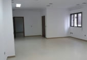 Local comercial en alquiler con 100m² en Almendralejo foto