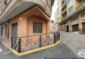 Local comercial en venta con 101m² en Caudete foto