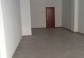 Local comercial en alquiler con 60m² en Martos foto