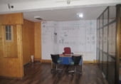 Local comercial en alquiler con 255m² en León, en la zona de Centro foto