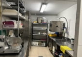 206m² locaux commerciaux pour vente à León, Calle Renueva, 20 photo