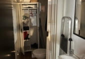 206m² locaux commerciaux pour vente à León, Calle Renueva, 20 photo