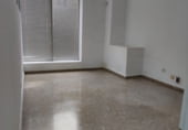 400m² locaux commerciaux pour location à Badajoz photo