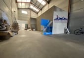 Nau
en lloguer
amb 461m² a Puente Genil foto