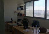 97m² office for sale in Seville, in the area of La Bachillera photo