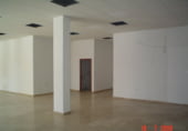 Local comercial en alquiler con 140m² en Huelva foto
