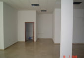 Local comercial en alquiler con 140m² en Huelva foto