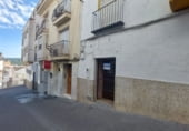 130m² commercial premises for sale in Quesada photo