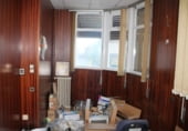 Local comercial en alquiler con 80m² en Ferrol foto