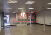 Local comercial en alquiler con 200m² en Ferrol foto