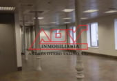 Local comercial en alquiler con 200m² en Ferrol foto