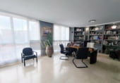 160m² office for sale in Logroño photo