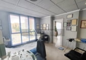 160m² office for sale in Logroño photo