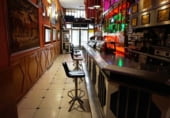295m² commercial premises for sale in Logroño photo