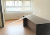 Oficina en venta con 250m² en Logroño foto