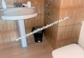 Oficina en venta con 250m² en Logroño foto