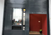 215m² commercial premises for sale in Pontevedra photo