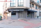90m² commercial premises for sale in Pontevedra photo