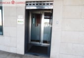 78m² commercial premises for sale in Pontevedra photo