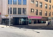 Local comercial en alquiler con 150m² en Segovia foto