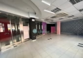 Local comercial en alquiler con 150m² en Segovia foto
