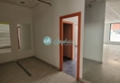 Local comercial en alquiler con 160m² en Segovia foto