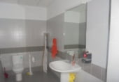Local comercial en venta con 267m² en Segovia foto