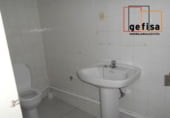 80m² commercial premises for sale in Valdepeñas photo