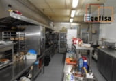 Local comercial en venta con 380m² en Valdepeñas foto