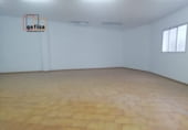 Local comercial en venta con 480m² en Valdepeñas foto