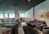 396m² commercial premises for sale in Logroño photo