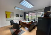 Oficina en venta con 232m² en Logroño foto