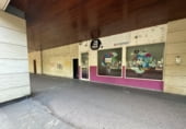 Local comercial en venta con 216m² en Logroño, Calle Estambrera, 5 foto